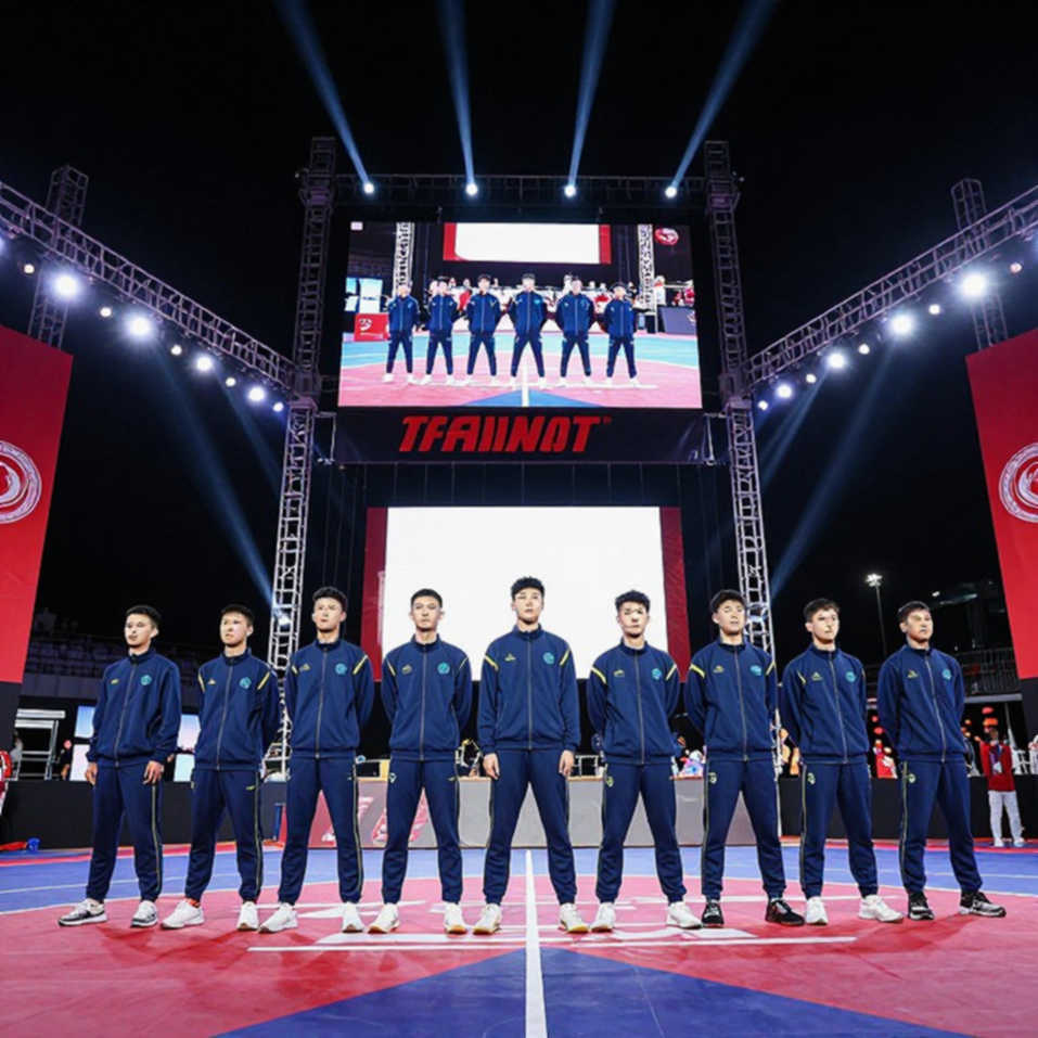 Bục vinh quang toàn nữ đầu tiên ở Rasselbock Backyard Ultra: Ba người phụ nữ, 141 đối thủ và một định nghĩa khác về chiến thắng