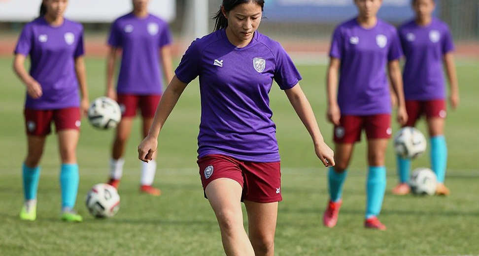 Chiều lòng Olise, chờ Musiala, chịu đựng cú trượt của Díaz: Bayern Munich đang mua thời gian bằng sự kiên nhẫn?