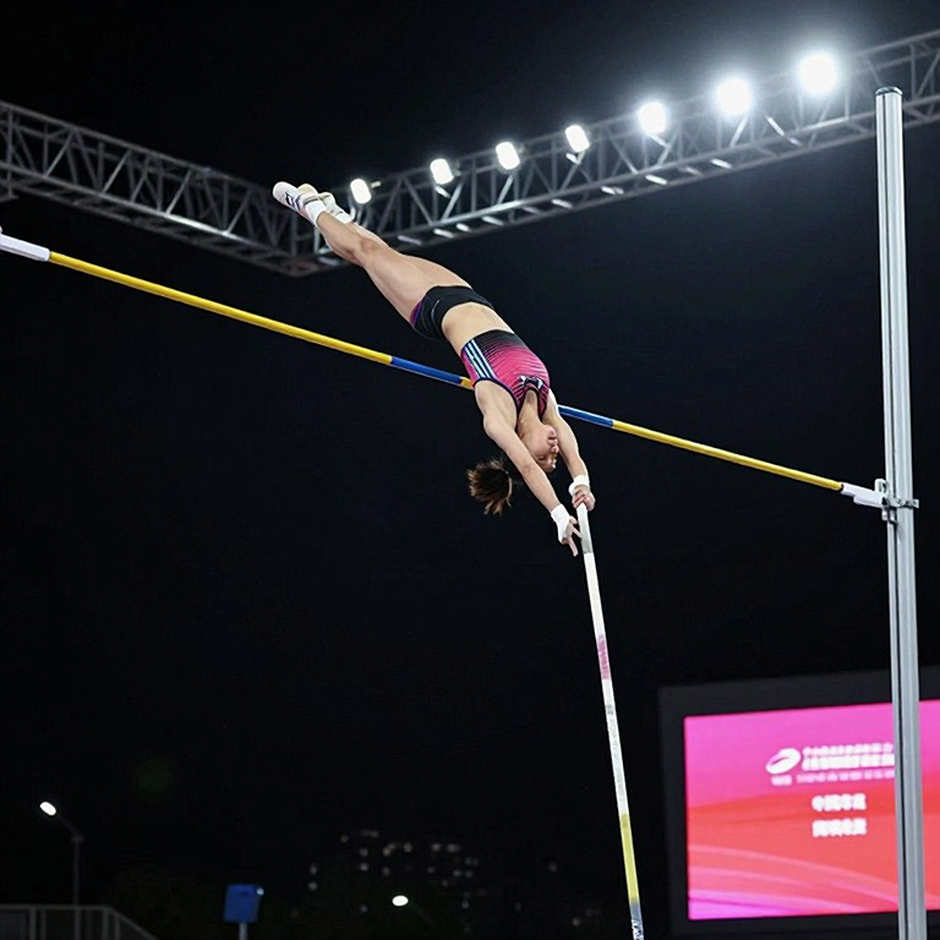 Hai kỷ lục ở Nagoya: Yan Ziyi ném lao 70,46 m, Puripol Boonson cân bằng kỷ lục châu Á 200 m