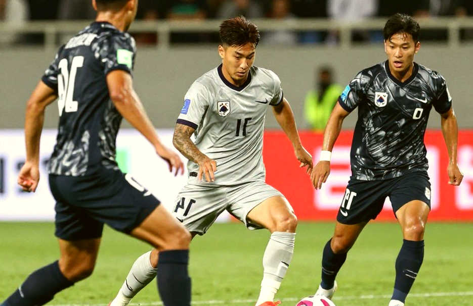 Forty-One Minutes at Thien Truong: Vietnam's Transfer Window and the Price of Potential