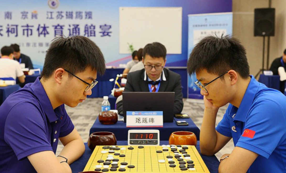 1…d5 trong 60 phút: Bent Larsen, Magnus Carlsen và ranh giới giữa vũ khí với lá chắn